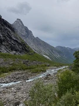 The river flows into the valley of the trolls Foto stock
