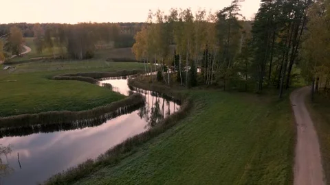 River 動画素材 146279478