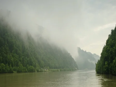 River green mountains 스톡 동영상 72641946