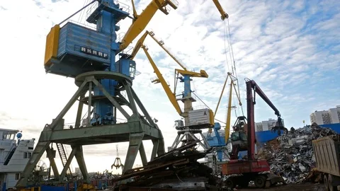 River Harbour Cranes at work Video stock 82484164