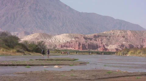 River Hike 1 Stock-Footage 918574