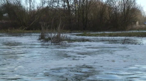 River Kennet 02 Stock Footage 33876537