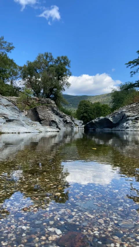 River in Les Cévennes Video stock 345361218