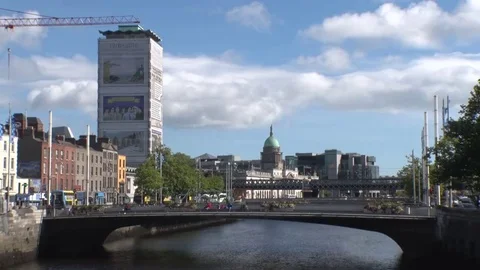 River Liffey - Dublin, Ireland 스톡 동영상 80903036