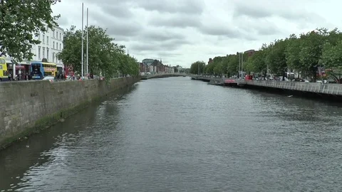 River Liffey 스톡 동영상 79426817