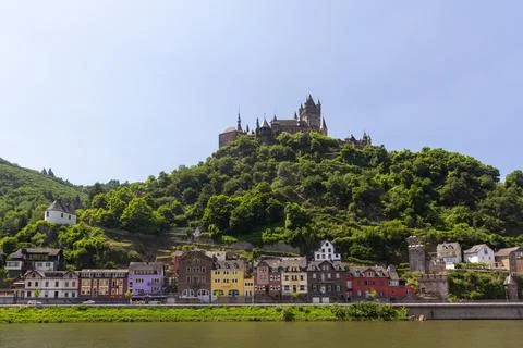 River the Mosel through the Eifel Valley Foto stock