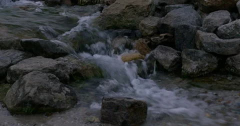 River in the mountains 스톡 동영상 65995239