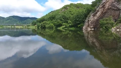 River in the mountains Stock-Footage 303887253