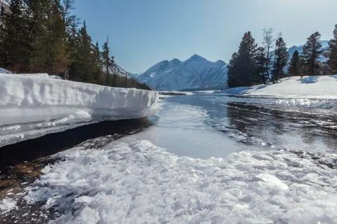 The river Multa, flowing from  Lower Multinsky Lake in  early spring Stock Photos