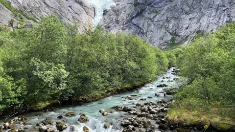 River near briksdalsbreen Video stock 308088033