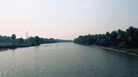 River Pan Up And Down 库存影片 101479938