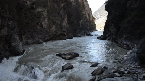 River rapids on lower Yantze river in Tiger leaping gorge in yunnan, china Video stock 36185407