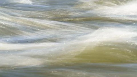 River Rapids Movement In A Smooth Look - Motion Stock-Fotos