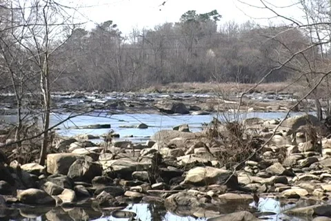 River with Rocks 库存影片 110891