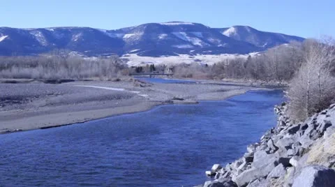 River Running Through Mountain Pass 스톡 동영상 21236438