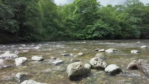 River in the Scottish countryside Video stock 201338587