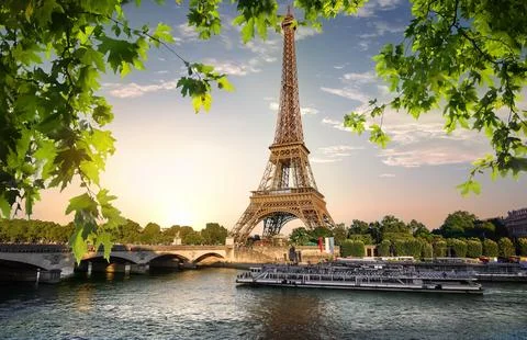 River Seine and Eiffel Tower Foto stock