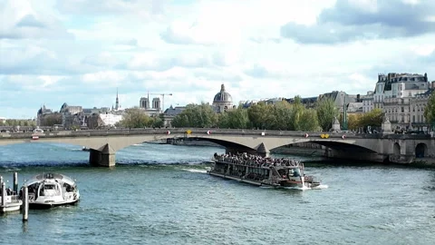 The river Seine of Paris Stock Footage 320187439