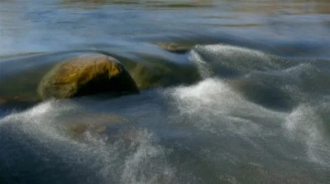 River with silk effect Vidéo 592968