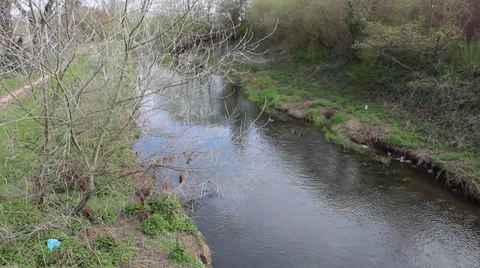 River slow tilt 库存影片 34629023