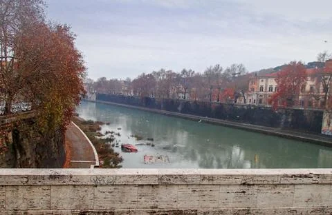 River Tevere in winter, Rome, Italy Stock Photos