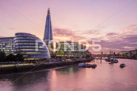River Thames at City Hall, London, England, United Kingdom, Europe Stock Photos