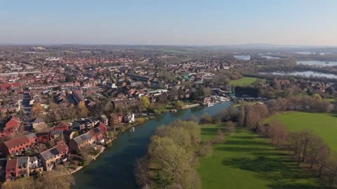 River Thames drone video of Reading in Berkshire, England Stock Footage 331116624