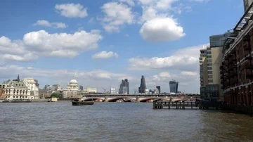 River Thames Stock Footage