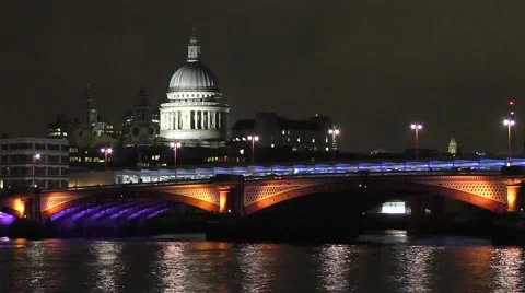 River Thames at night with Blackfriars Bridge &amp; St. Paul's Cathedral Stock Footage 44871176