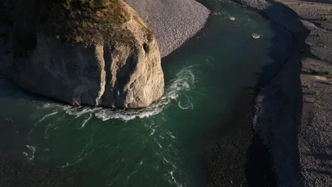 River water parting into 2 paths Video stock 241756159