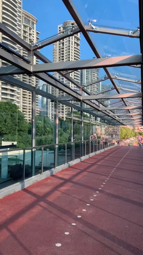 Riverbanks walk in Shanghai 스톡 동영상 342561735