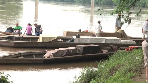 Riverboats 18th cent WS Vidéo 35230276