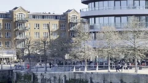 Riverside Buildings Thames Close View Putney London 4K Vidéo 332651700