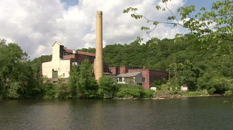 Riverside Factory And Smoke Stack 스톡 동영상 732920