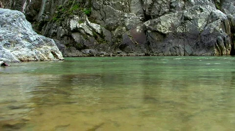 Riverside Flow Видео 237274