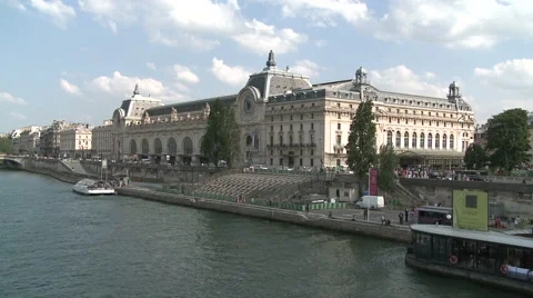 Riverside of Musee d'Orsay Stock Footage 52811267
