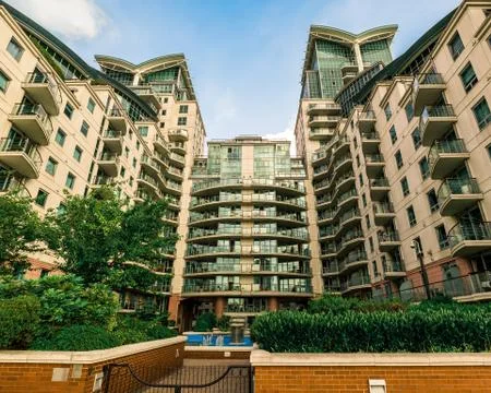 Riverside Residential Development By The River Thames In Vauxhall, London Stock Photos