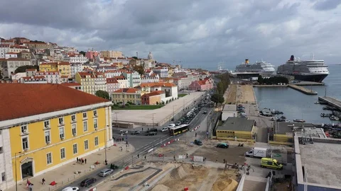 The riverside of River Tejo Lisbon with the huge cruise liner 動画素材 128766296