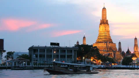 Riverside in town Stock Footage 25929597