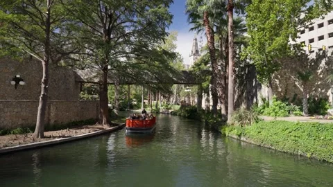 Riverwalk Boat B Roll Downtown San Antonio Tower of Americas City Vídeo Stock 240427984