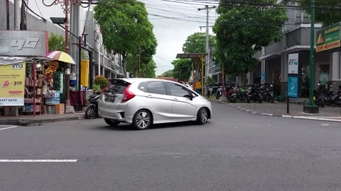 Road atmosphere at the junction Stock-Footage 231456070