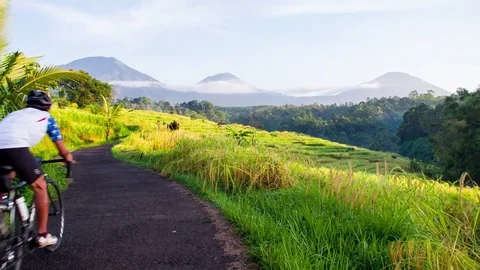 ROAD BIKER IN BALI 스톡 동영상 75284571