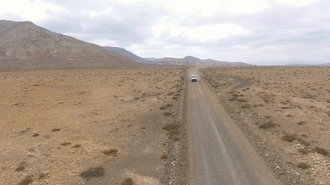 Off road car in the desert Stock Footage 92122889