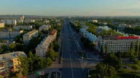 Road in a city Video stock 130902325