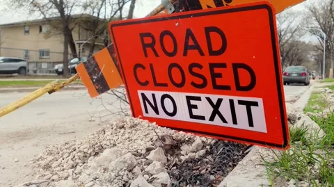 Road Closed No Exit Fallen Traffic Sign Construction Zone Street Video Video stock 335037040