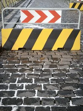 Road Construction Block Daytime Infrastructure Scene 스톡 사진