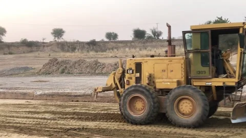 Road Construction Work in Gulberg Green, Islamabad, Pakistan 動画素材 345080800