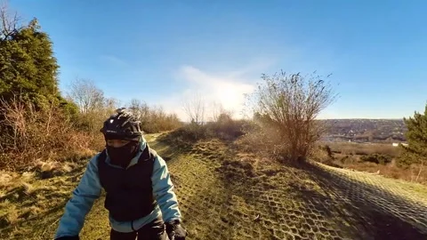 Off-road cycling on ebikes Video stock 264131603