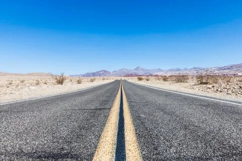 Road in the desert Stock-Fotos