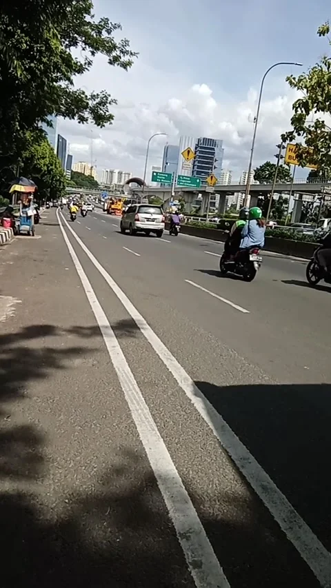 On The Road Stock-Footage 236025928